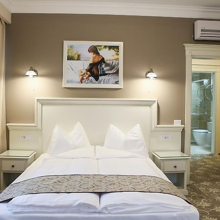 Hotel Montana Viseu de Sus Ngoại thất bức ảnh