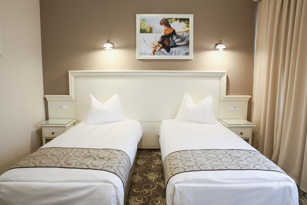 Hotel Montana Viseu de Sus Phòng bức ảnh