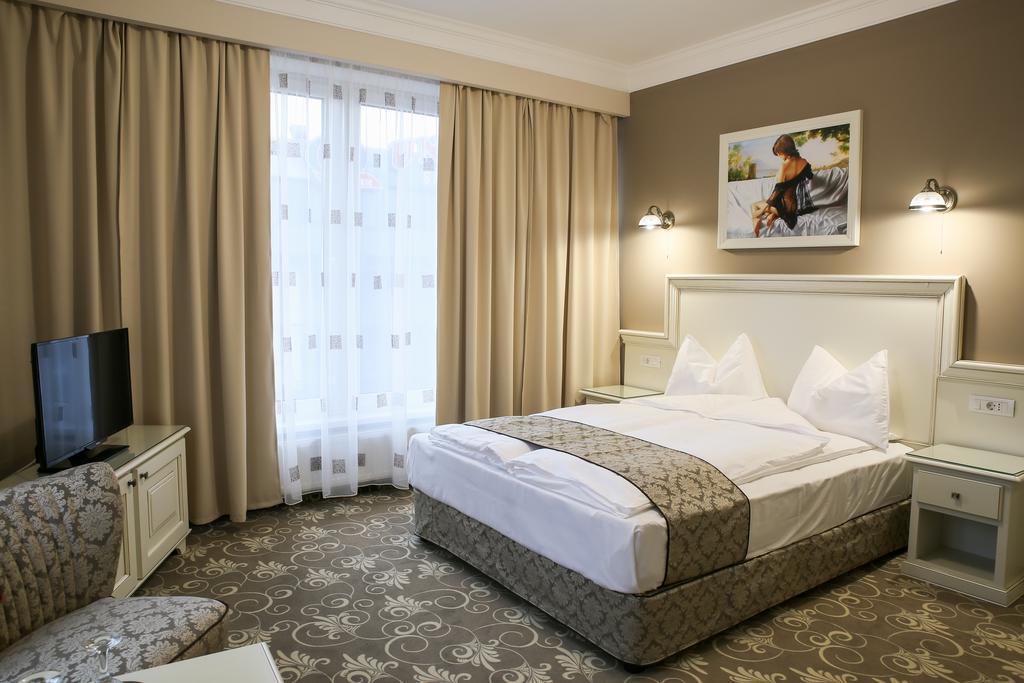 Hotel Montana Viseu de Sus Phòng bức ảnh
